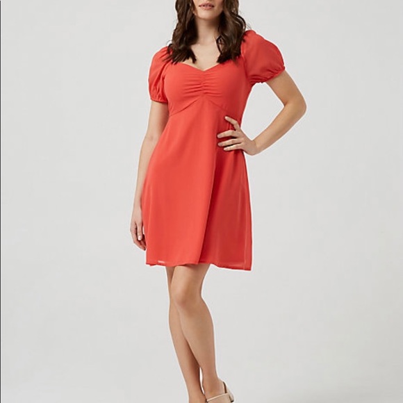 Coral dress - Picture 3 of 6